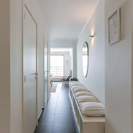 Huswell - Seaside Duplex With Four Terraces *