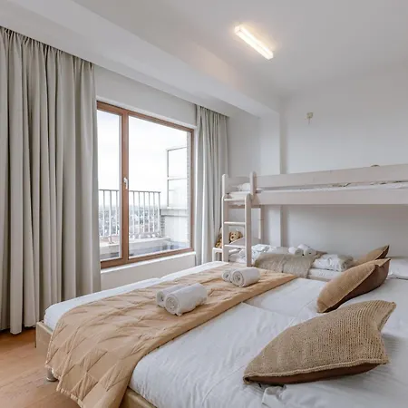 Huswell - Seaside Duplex With Four Terraces *