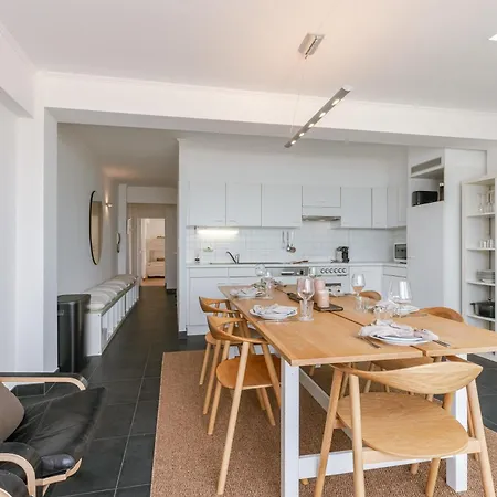 Huswell - Seaside Duplex With Four Terraces *